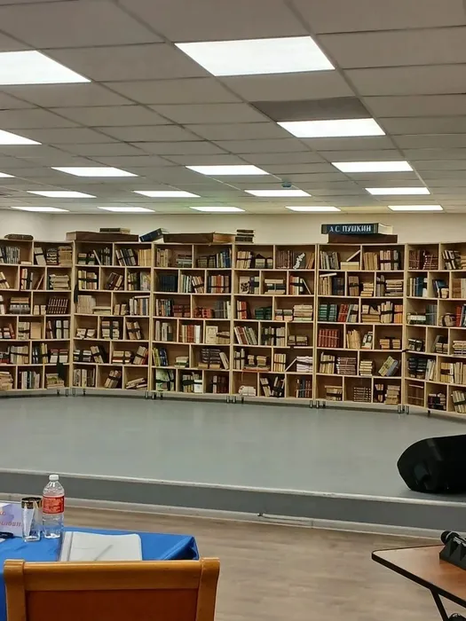 Апрель. Живая классика