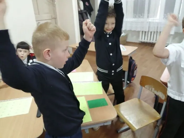 Апрель. Космические крестики-нолики